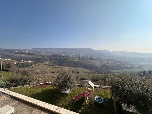 appartamento in vendita a Negrar di Valpolicella