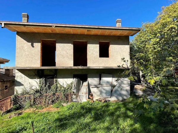 casa indipendente in vendita a Negrar di Valpolicella