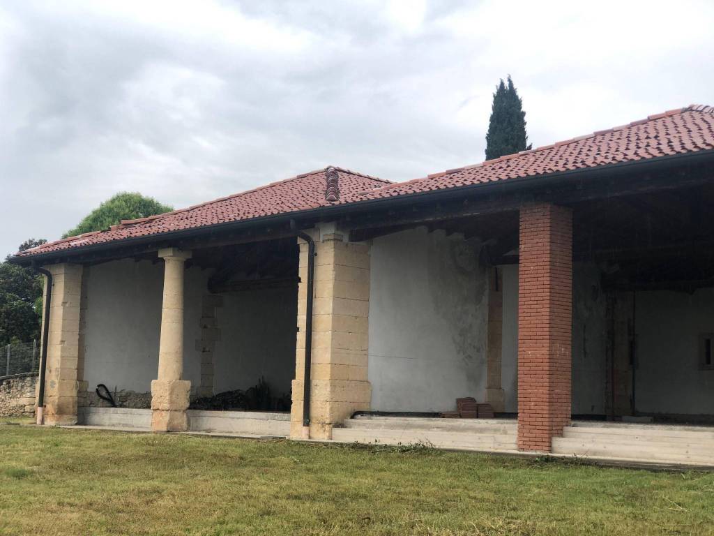 intera palazzina in vendita a Negrar di Valpolicella
