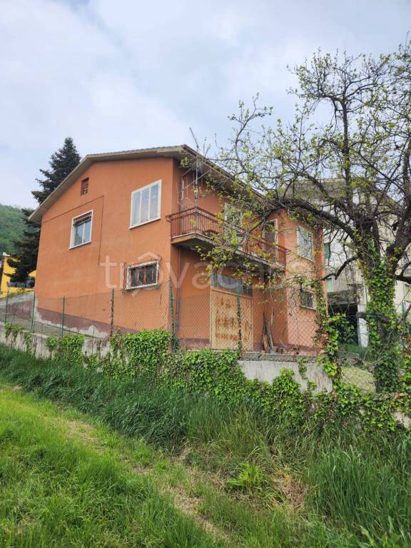 casa indipendente in vendita a Negrar di Valpolicella in zona Torbe