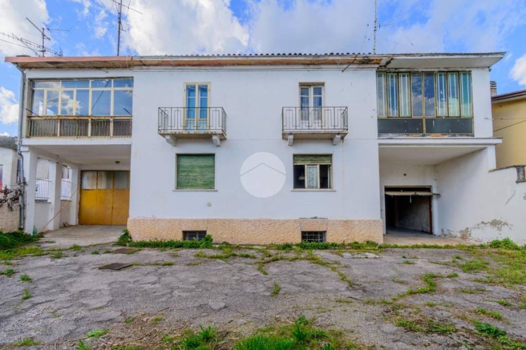 casa indipendente in vendita a Negrar di Valpolicella in zona Prun