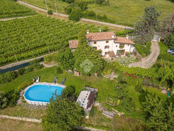 casa indipendente in vendita a Negrar di Valpolicella in zona Arbizzano