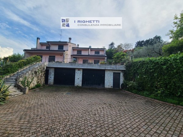 casa indipendente in vendita a Negrar di Valpolicella