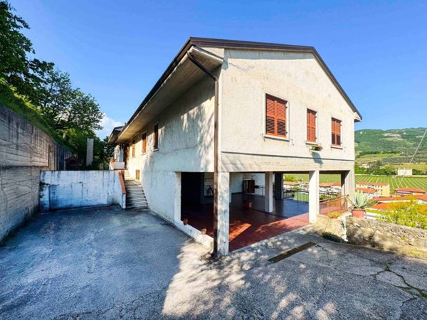 appartamento in vendita a Negrar di Valpolicella