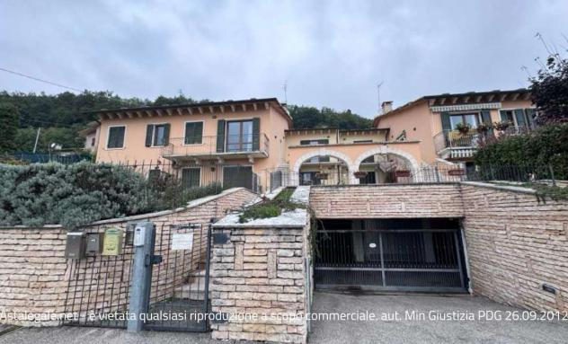 appartamento in vendita a Negrar di Valpolicella in zona Prun
