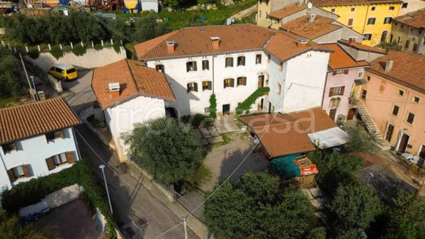 casa indipendente in vendita a Negrar di Valpolicella in zona Torbe