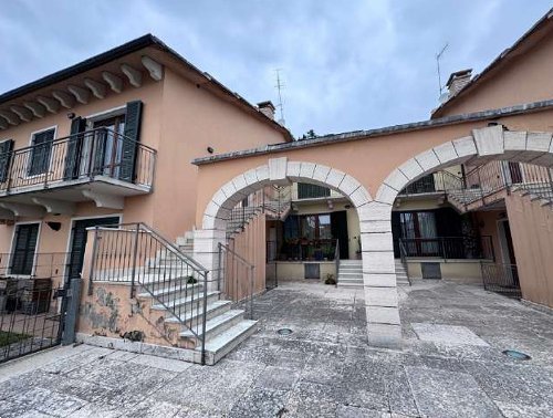 appartamento in vendita a Negrar di Valpolicella in zona Prun