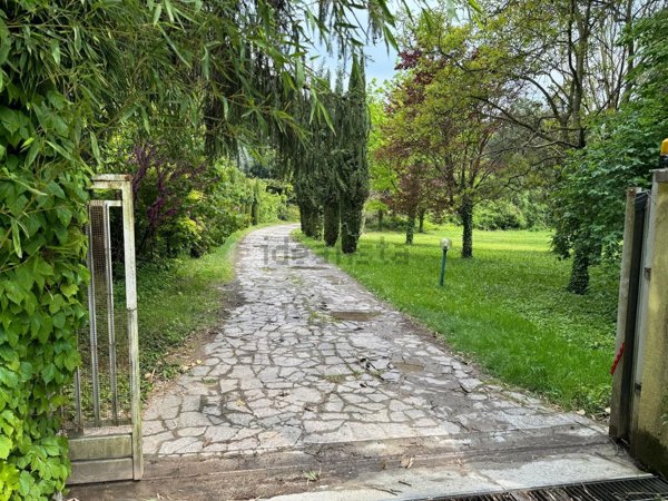 casa indipendente in vendita a Negrar di Valpolicella in zona Arbizzano