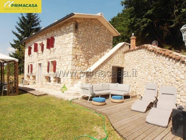 casa indipendente in vendita a Negrar di Valpolicella