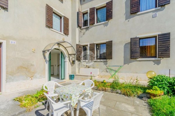 appartamento in vendita a Negrar di Valpolicella in zona Jago