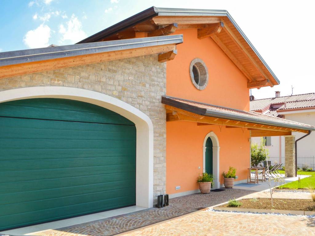 casa indipendente in vendita a Negrar di Valpolicella in zona Arbizzano