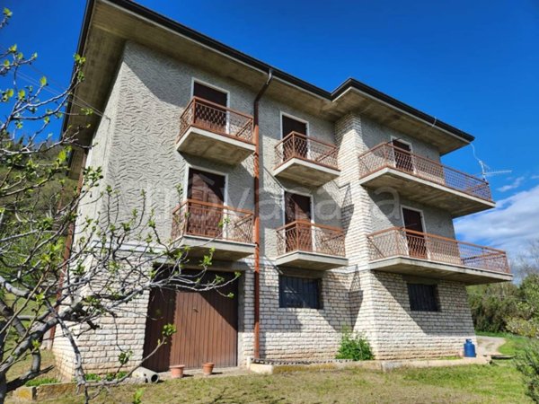 appartamento in vendita a Negrar di Valpolicella in zona Prun