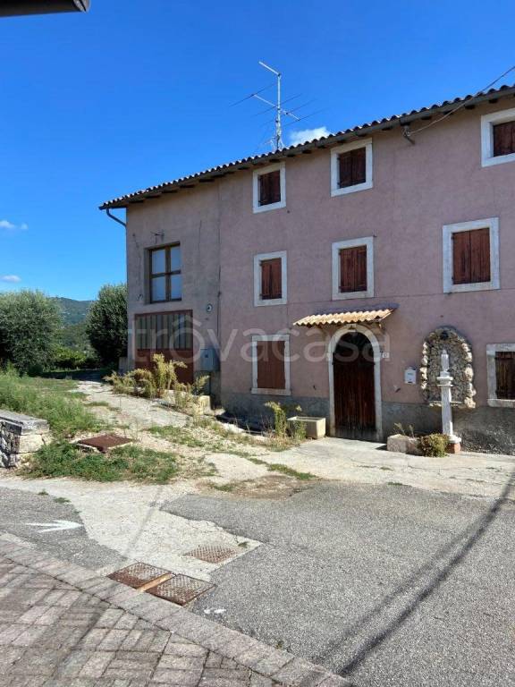 casa indipendente in vendita a Negrar di Valpolicella