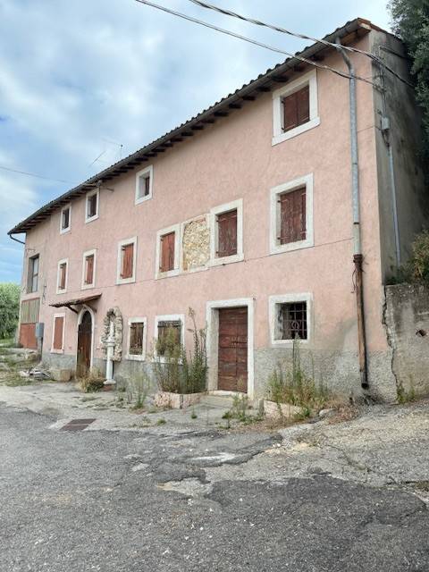 casa indipendente in vendita a Negrar di Valpolicella