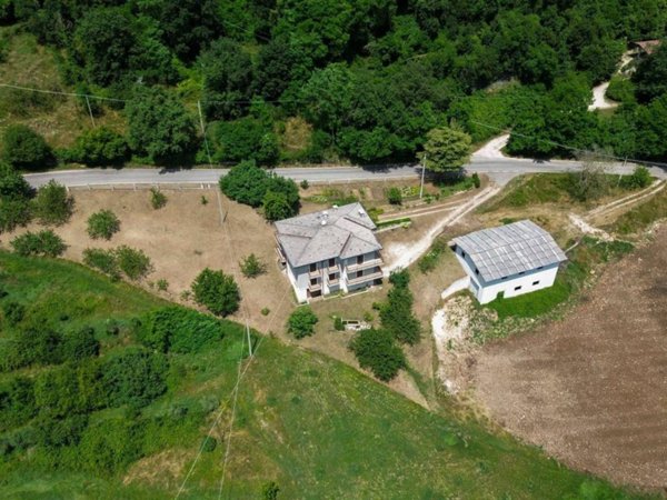 casa indipendente in vendita a Negrar di Valpolicella in zona Prun