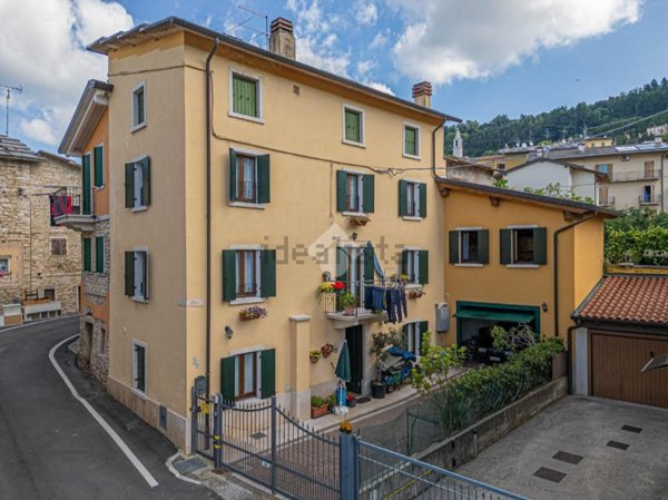 casa indipendente in vendita a Negrar di Valpolicella