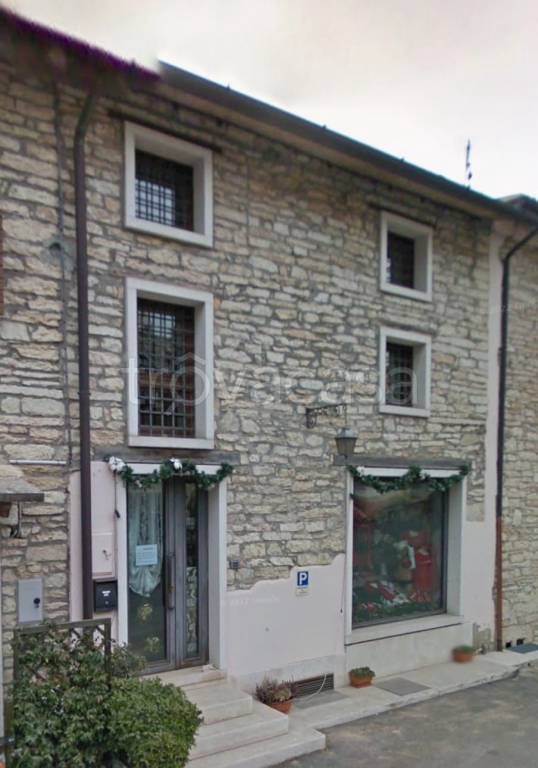appartamento in vendita a Negrar di Valpolicella in zona Fane