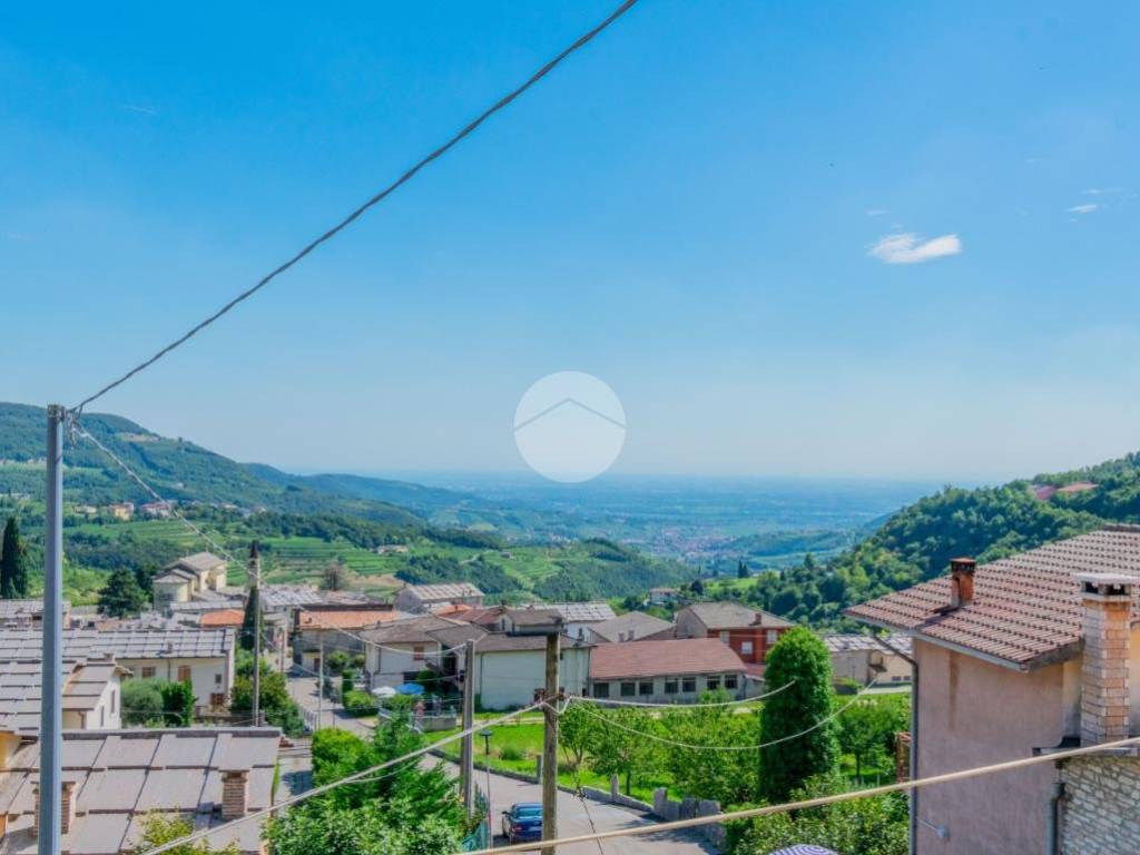 casa indipendente in vendita a Negrar di Valpolicella in zona Prun