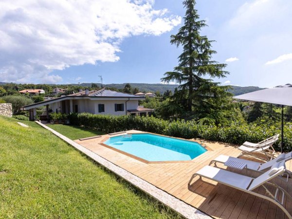 casa indipendente in vendita a Negrar di Valpolicella in zona Santa Maria