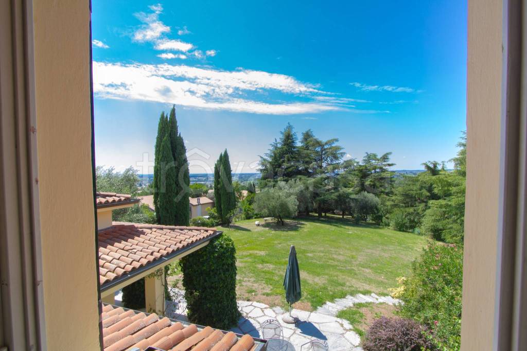 casa indipendente in vendita a Negrar di Valpolicella