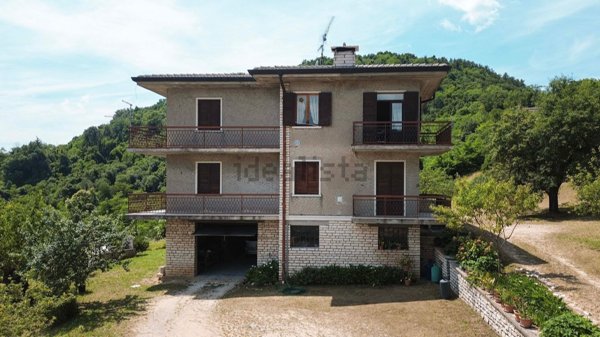 casa indipendente in vendita a Negrar di Valpolicella in zona Prun