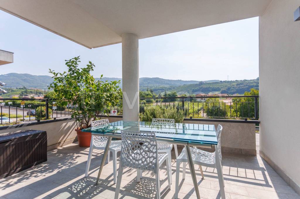 appartamento in vendita a Negrar di Valpolicella