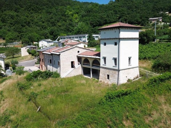 casa indipendente in vendita a Negrar di Valpolicella in zona Prun