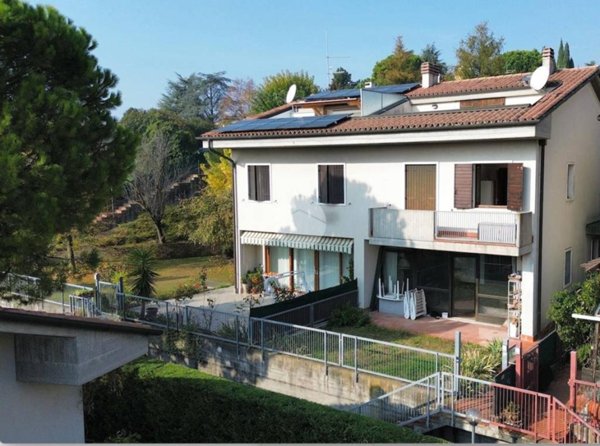 casa indipendente in vendita a Negrar di Valpolicella