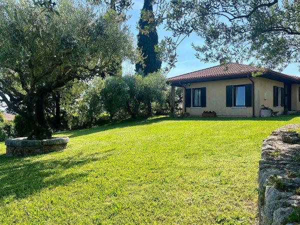 casa indipendente in vendita a Negrar di Valpolicella