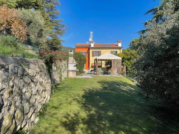 casa indipendente in vendita a Negrar di Valpolicella
