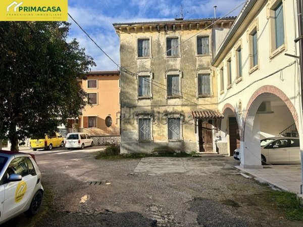 casa indipendente in vendita a Negrar di Valpolicella in zona Fane
