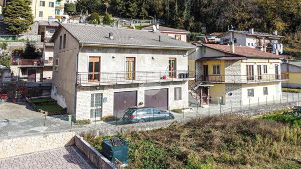 casa indipendente in vendita a Negrar di Valpolicella in zona Fane