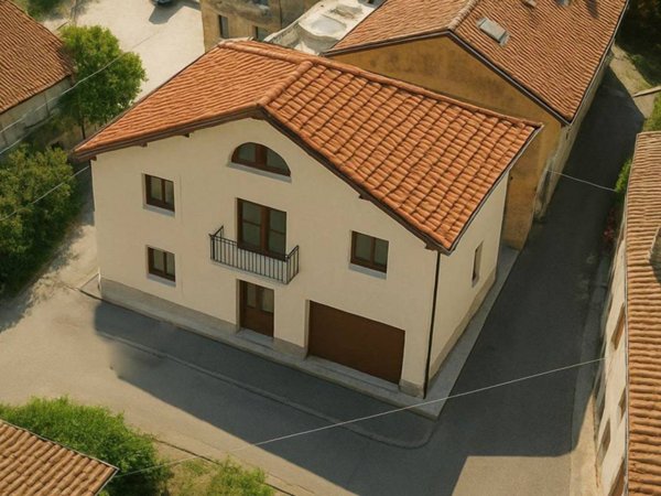 casa indipendente in vendita a Negrar di Valpolicella
