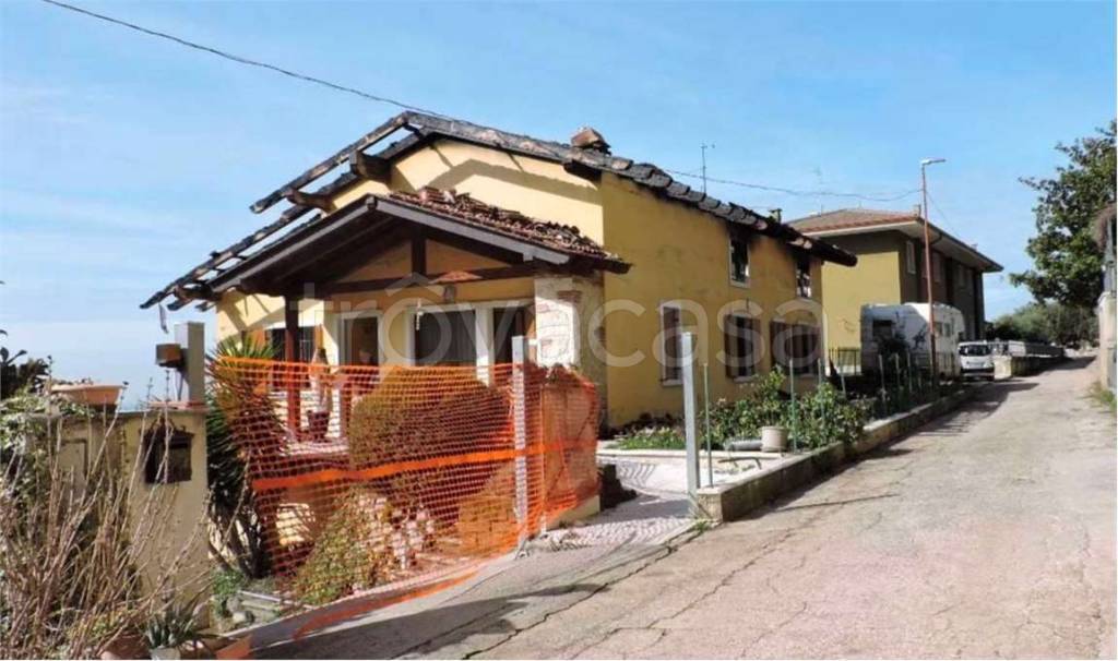 casa indipendente in vendita a Negrar di Valpolicella