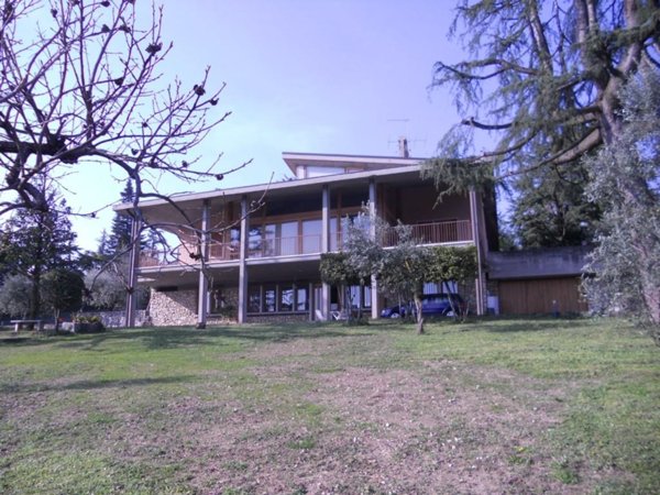 casa indipendente in vendita a Negrar di Valpolicella