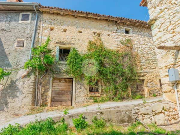 casa indipendente in vendita a Negrar di Valpolicella