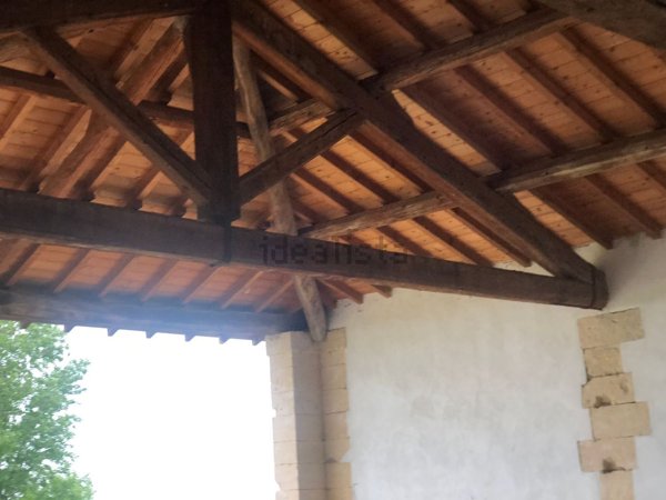 casale in vendita a Negrar di Valpolicella