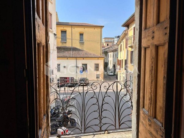 intera palazzina in vendita a Negrar di Valpolicella