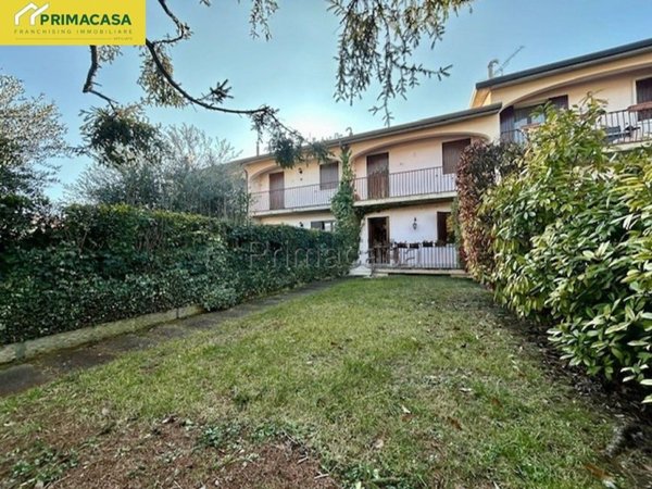 casa indipendente in vendita a Negrar di Valpolicella in zona Jago
