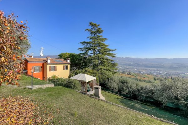 casa indipendente in vendita a Negrar di Valpolicella