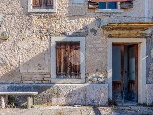casale in vendita a Negrar di Valpolicella in zona Fane