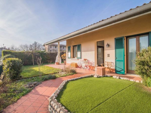 casa indipendente in vendita a Negrar di Valpolicella in zona Arbizzano