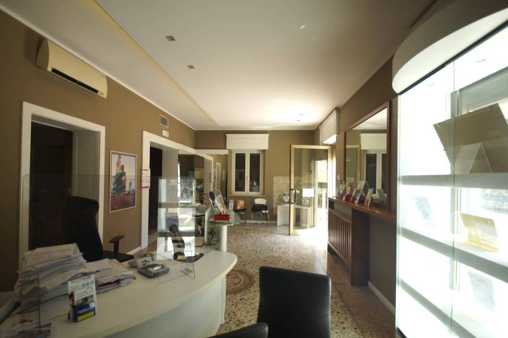 negozio in vendita a Negrar di Valpolicella