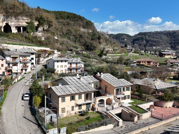 appartamento in vendita a Negrar di Valpolicella in zona Prun