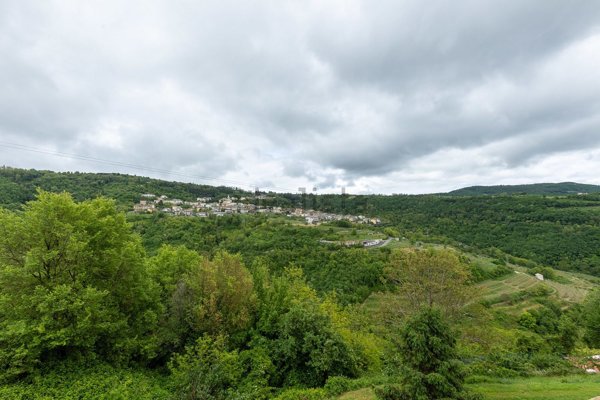 terreno edificabile in vendita a Negrar di Valpolicella in zona Prun
