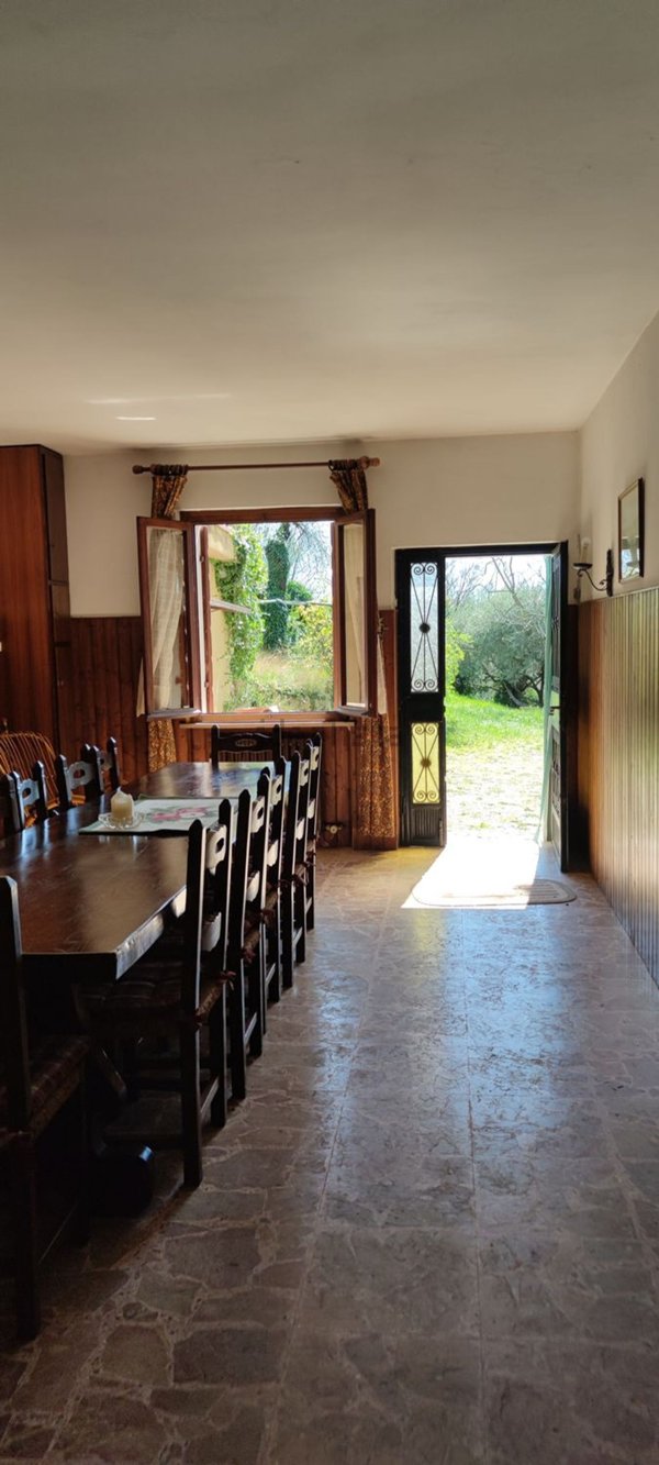 appartamento in vendita a Negrar di Valpolicella in zona Montecchio