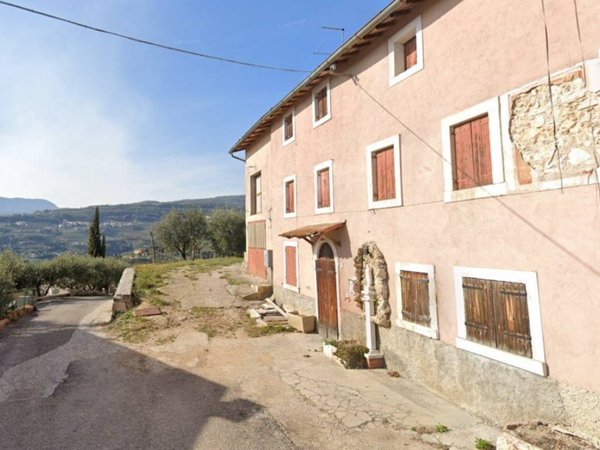 casa indipendente in vendita a Negrar di Valpolicella
