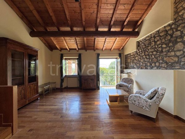 casa indipendente in vendita a Negrar di Valpolicella