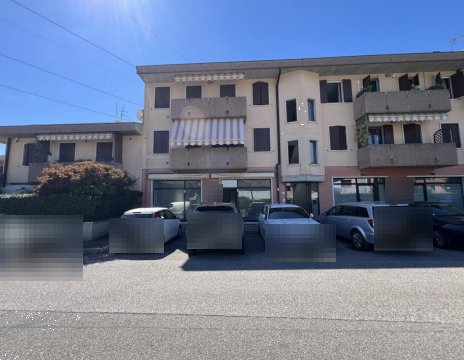 negozio in vendita a Negrar di Valpolicella in zona Arbizzano