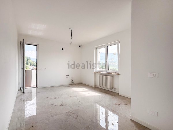 appartamento in vendita a Negrar di Valpolicella in zona Fane